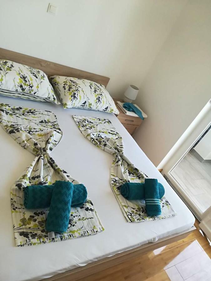 Apartman Dodo Novalja Exterior foto